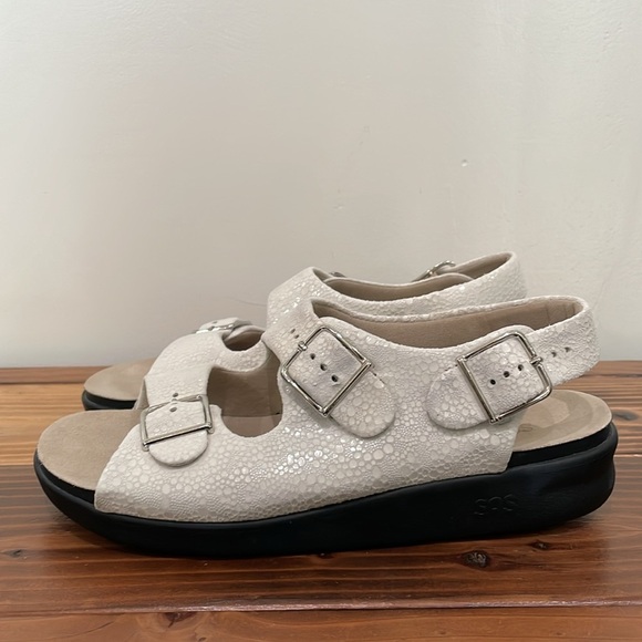 SAS Tripad Women's Size 10M Comfort Relaxed Brown Leather Sandals Strap Buckles - Picture 10 of 16